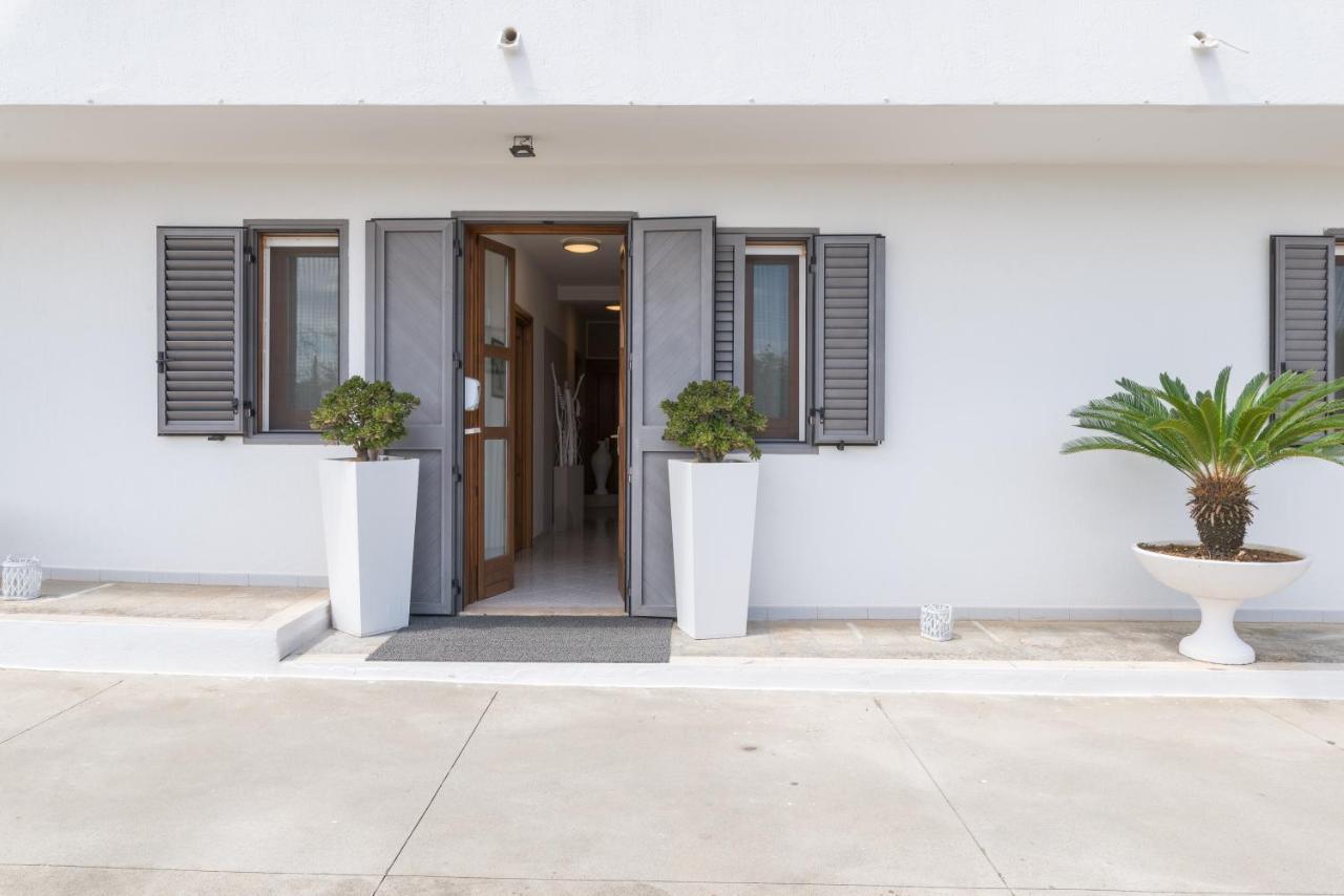 Piccolo Hotel Villa Rosa 오스투니 외부 사진