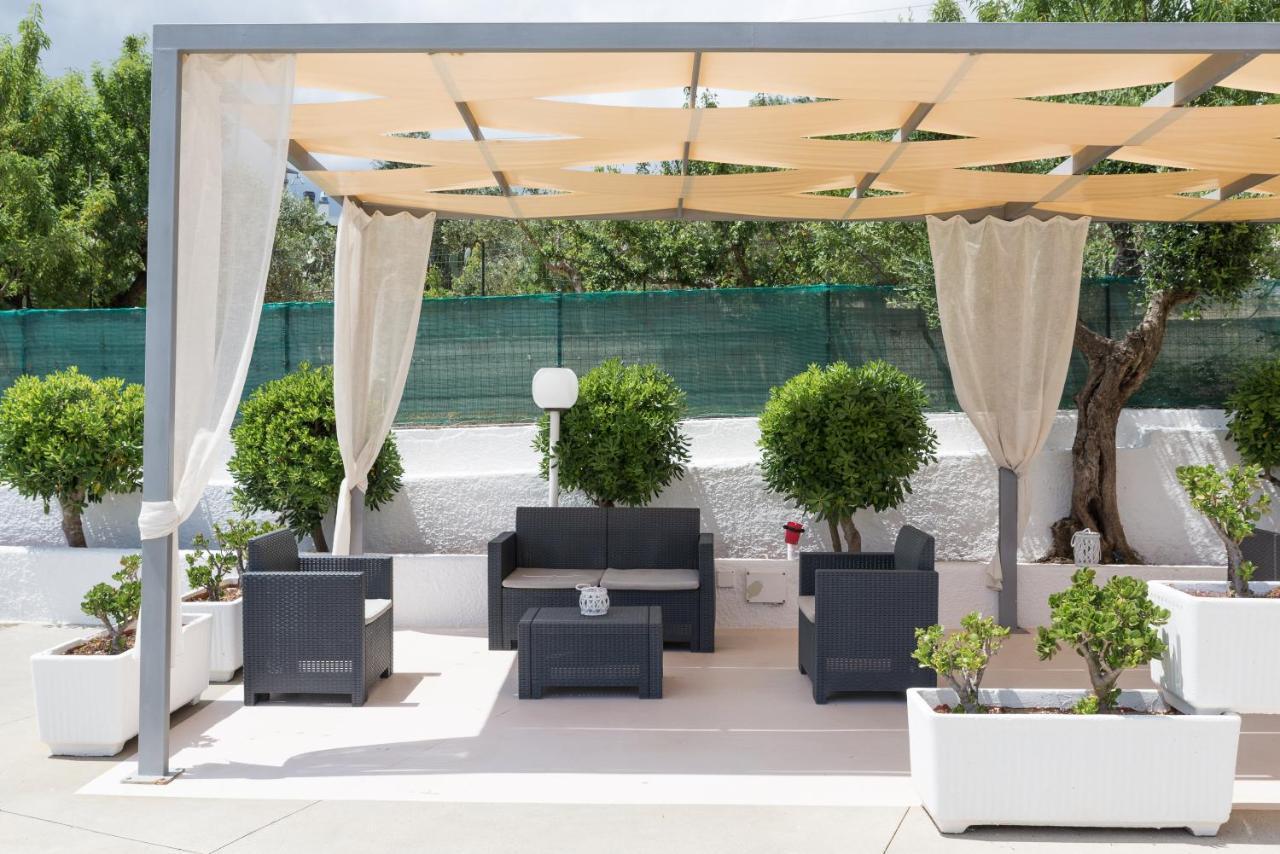 Piccolo Hotel Villa Rosa 오스투니 외부 사진